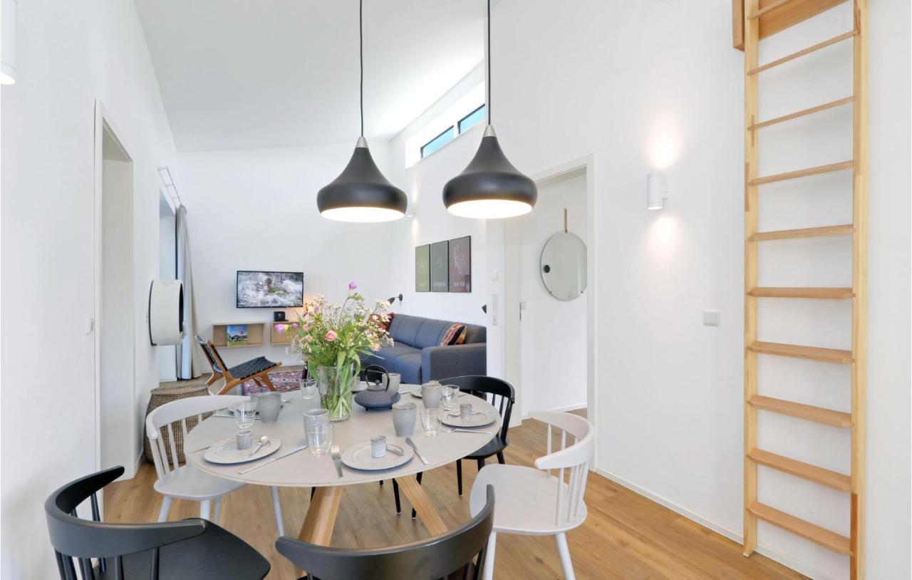Awesome Home In Lembruch-Duemmer See With Kitchen ภายนอก รูปภาพ