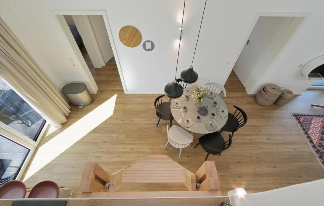Awesome Home In Lembruch-Duemmer See With Kitchen ภายนอก รูปภาพ
